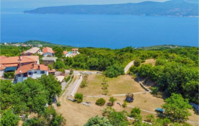 Amazing Home In Plomin With Wifi